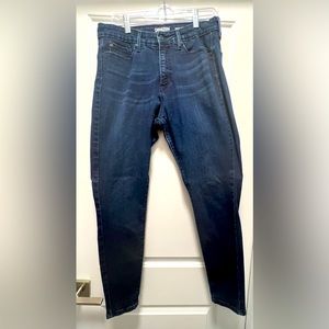 Denizen by Levi’s Super High Rise Skinny Jeans